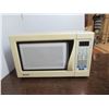Image 1 : MICROWAVE DANBY