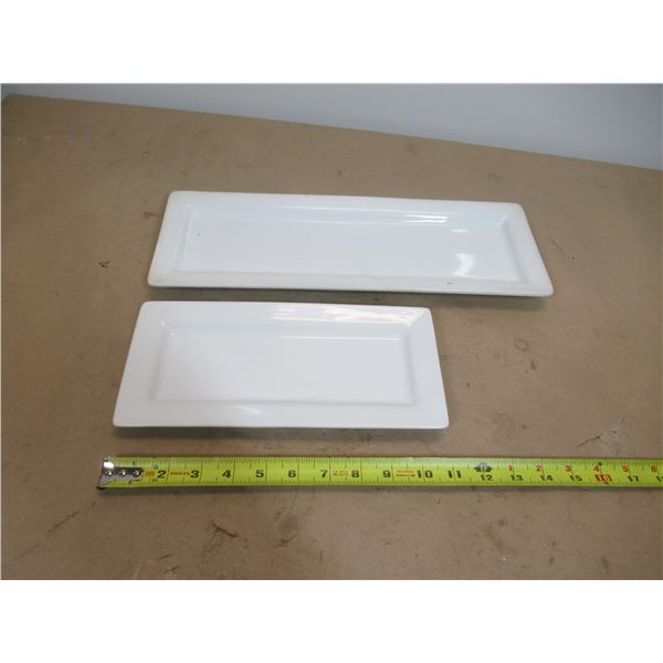 LOT: 21 RECTANGULAR PLATES