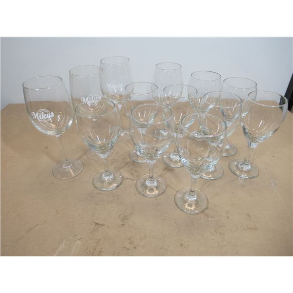 LOT: 13 WINE GLASSES ASST.
