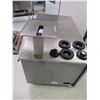 Image 2 : PREPARATION TABLE STAINLESS 61"x34.5"x34.5"