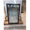 Image 1 : COMERCIAL BEVERAGE FRIDGE 21.5"x25"x38"