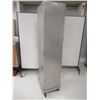 Image 1 : 1-DOOR MOBILE BREAD CABINET16"x19"72"