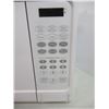 Image 2 : MICROWAVE 700W MASTER CHEF EM720CNF-PM