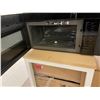 Image 2 : OVER-RANGE MICROWAVE LG *NEW*