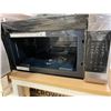 Image 2 : OVER-RANGE MICROWAVE SAMSUNG *NEW - DAMAGED*