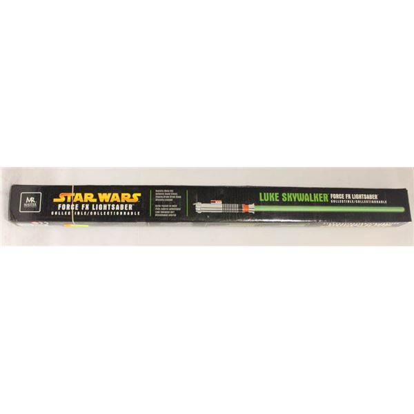 NIB STARWARS 2005- LUKE SKYWALKER LIGHTSABER;