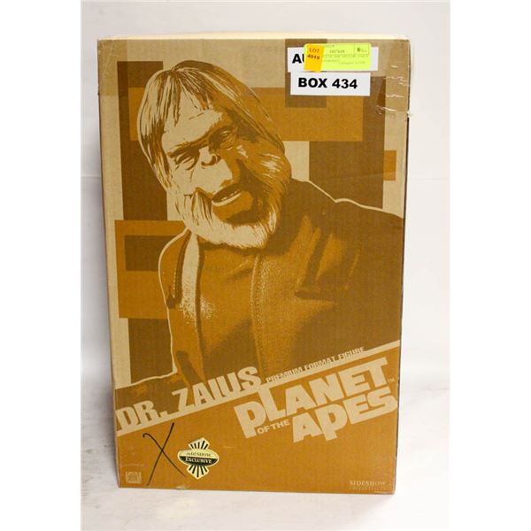 NIB PLANET OF THE APES DR. ZAIUS PREMIUM FORMAT