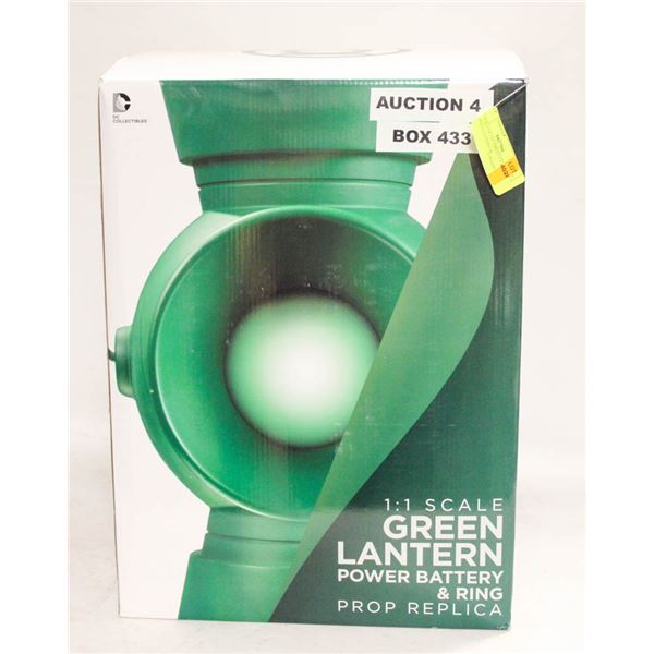 NIB DC COLLECTIBLES 1:1 SCALE GREEN LANTERN W/