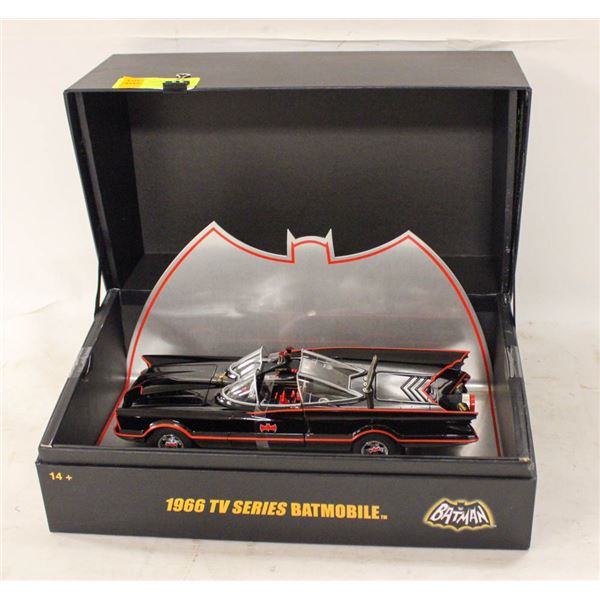 1966 BATMOBILE VERSION 1:18 SCALE DIE CAST