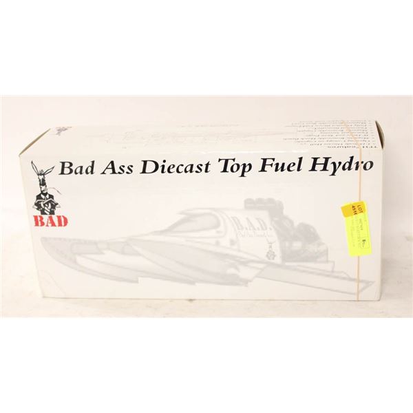 NIB BATMAN BAT BOAT 1:18 SCALE DIE CAST BY BAD ASS