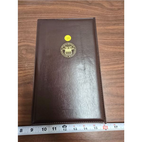 US Genuine Bankers vault portfolio, w/ one uncut sheet of 2 dollar US bills - Issue #65994