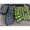 Image 3 : ARTIN Race Car Track with 2 Cars