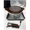 Image 8 : Pyrex Casserole Set with Hot Plate - New in Box