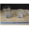 Image 1 : 2 A&W Mugs Embossed A&W