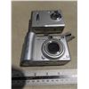 Image 2 : 2 cameras need batteries