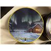 Image 8 : Set of 6 Christmas Tins .