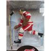 Image 2 : McFarlane's NHL legends 7 vintage hockey Gordie howe sports hockey figure