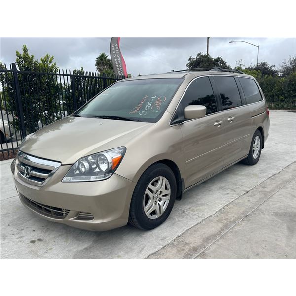 HOND ODYSSEY  2005 T-DONATION