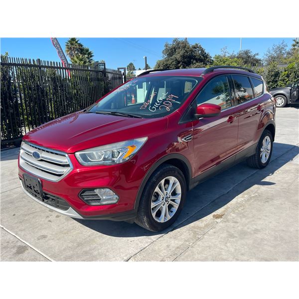 FORD ESCAPE 2019 O/S- T-REPO- 2 DAYS
