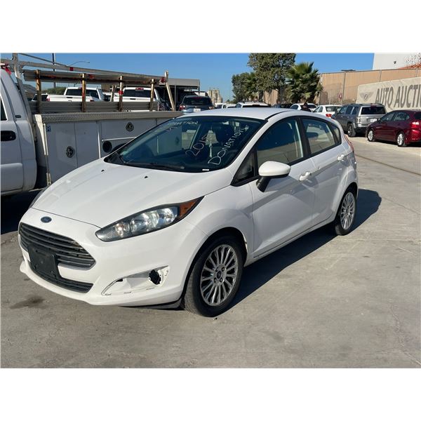 FORD FIESTA 2015 O/S-SALV-T- DON