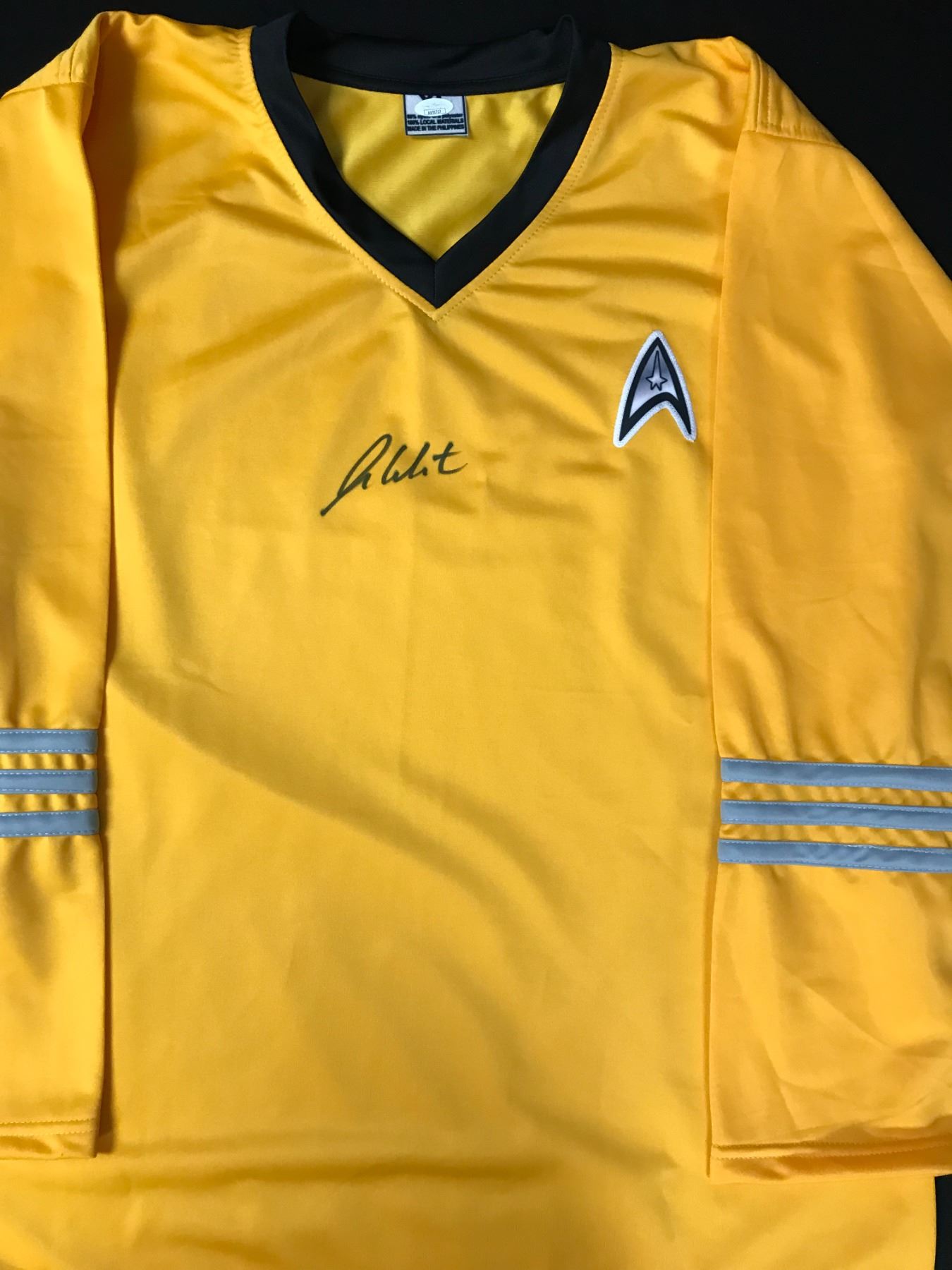 WILLIAM SHATNER SIGNED STAR TREK UNIFORM JSA COA william-shatner-signed-star-trek-uniform-jsa-coa