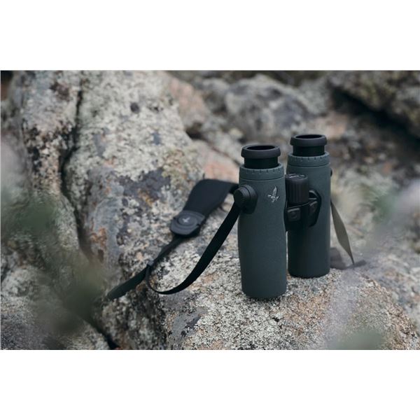 Swarovski EL Range 10x32 Binoculars