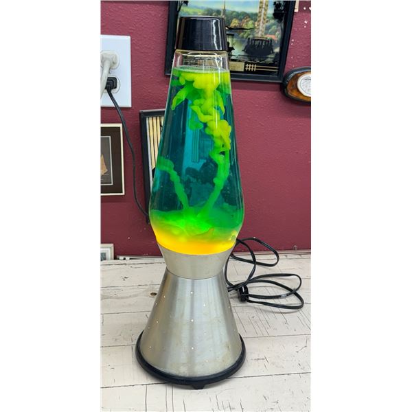 LAVA LAMP - WORKS!