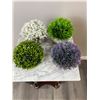 Image 2 : Marble Top End Table With 4 Faux Plants