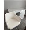 Image 2 : South Shore Desk With Swivel Desk Chair