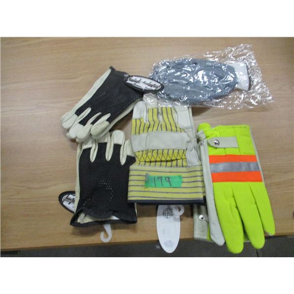 STORE CLOSE-OUT (AS IS):  FLAT C/W ASSORTED GLOVES