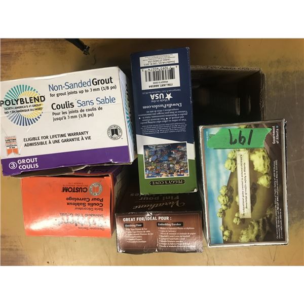 TRAY C/W PUZZLES & ACCESSORIES