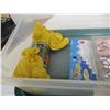 Image 3 : ESTATE:  TRAY C/W ASSORTED CRAFT GOODS