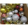 Image 3 : ESTATE:  BOX C/W CHRISTMAS DECORATIONS