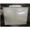 Image 3 : 1 - TOTE C/W LID (AS IS)