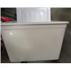 Image 6 : 1 - TOTE C/W LID (AS IS)