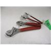 Image 1 : 4 - RED HANDLE ADJUSTABLE WRENCHES