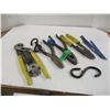 Image 1 : FLAT C/W ASSORTED TOOLS