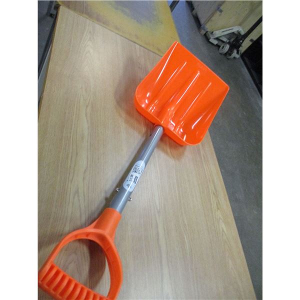 EXTENDABLE SHOVEL