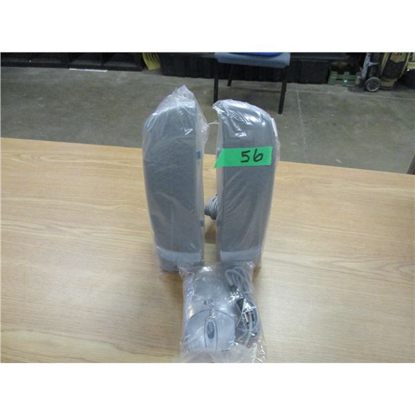 2 COMPUTER SPEAKERS & 1 MOUSE