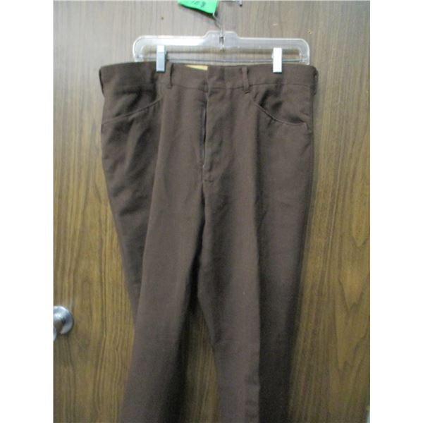 MEN'S PANTS (SIZE 34 X 30)