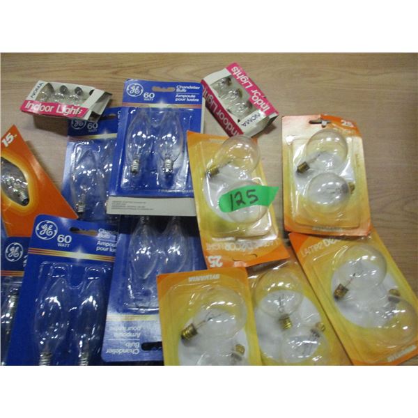 BOX C/W ASSORTED LIGHT BULBS