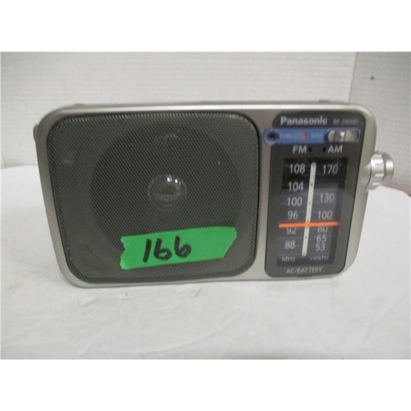 PANASONIC TRANSISTOR RADIO (WORKING)