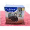 Image 1 : ESTATE:  LED PROJECTOR CUBE