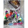 Image 2 : TOTE C/W UTENSILS, FOIL PANS, ETC