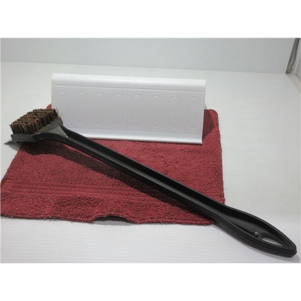 NEW:  BBQ BRUSH