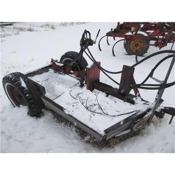 ESTATE:  LOG SPLITTER ON TRAILER (HYDRAULIC)