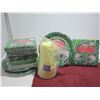 Image 1 : ESTATE/NEW:  BUNDLE C/W DISPOSABLE PLATES, NAPKINS & CUPS - 9 PACKAGES