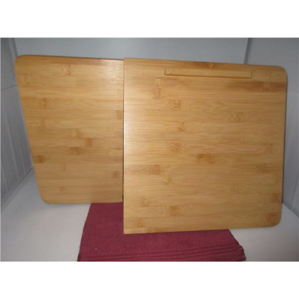 LIKE NEW:  WOOD LAPTOP DESK/BED TABLE