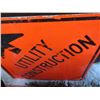 Image 3 : ESTATE:  5 METAL SIGNS (2 STOP, 2 CONSTRUCTION, DO NOT SPRAY, SLOW MOVING)