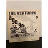 Image 4 : 2 Ventures LP albums